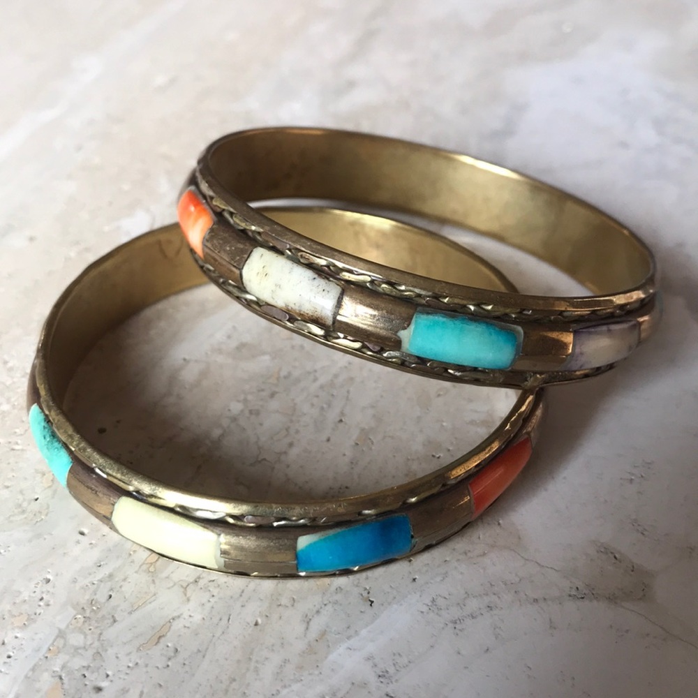 2 brass and colorful natural stone bangles
